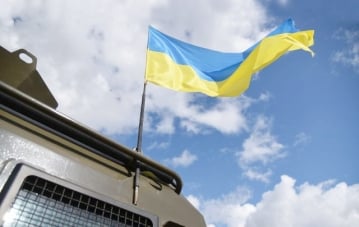 Десантники ВСУ установили флаг Украины в одном из населенных пунктов РФ